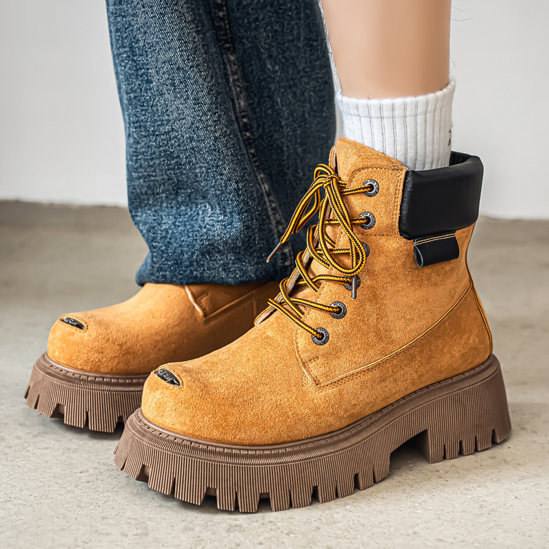 Leather Work Boots - أحذية كلاسيكية عالية الرقبة للرجال من