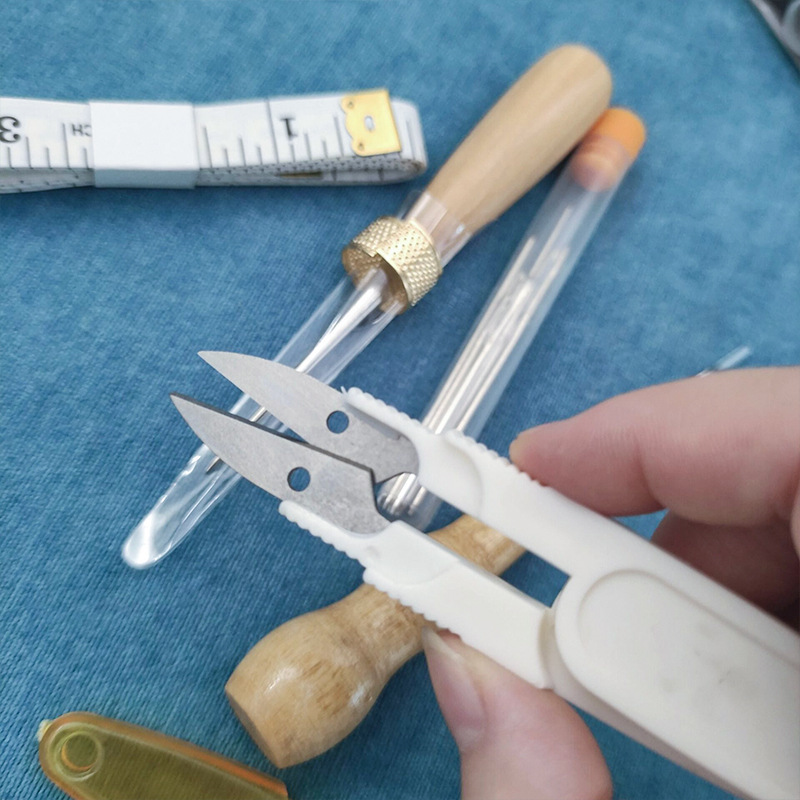 أدوات عمل الحرف الجلدية، طقم أ - مراجعة Leatherwork Beginner Tools وسعره